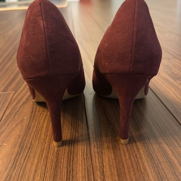 Kelly & Katie Velour Maroon Heels Sz 6 - Picture 4 of 5